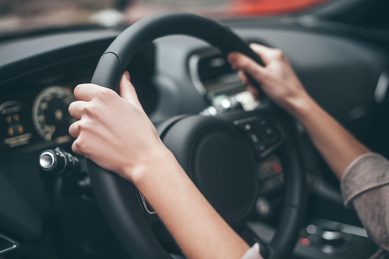 Co grozi za przestawienie motoru na parkingu wewnętrznym bez zgody właściciela?