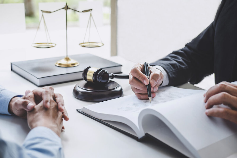 Szkolenia prawne - jakie warto rozważyć w firmie?
