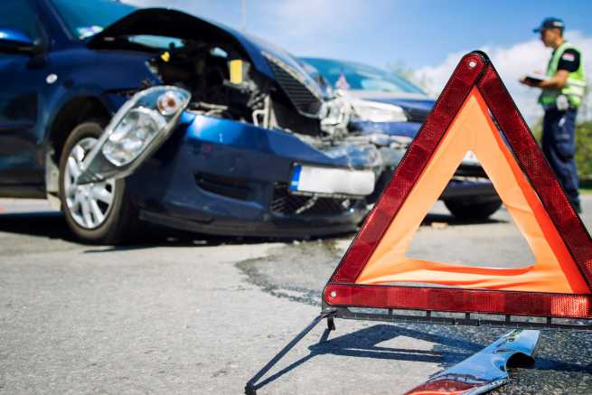 Kolizja z pojazdem wyprzedzającym podczas manewru skrętu